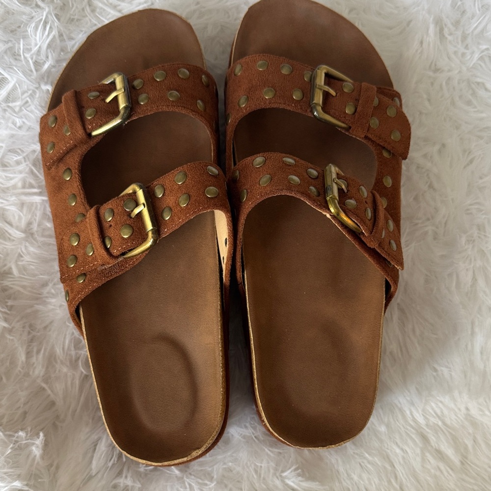 SHEIN Tan Buckle Studded Sandals